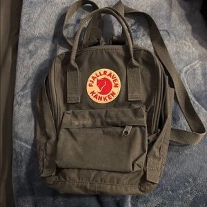 Kånken Dark Gray Mini Backpack